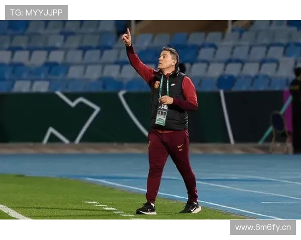 国足U23首发稳住黑色9分钟